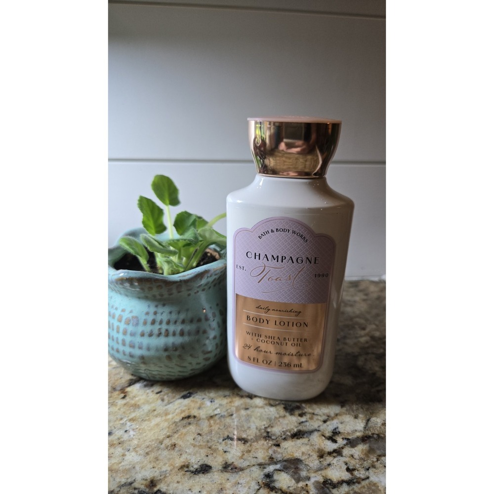 Bath & Body Works Champagne Toast Body‎ Lotion 8 Fl Oz